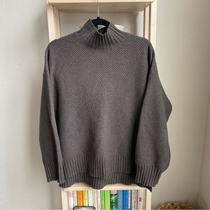 Everlane cashmere stroopwafel turtleneck